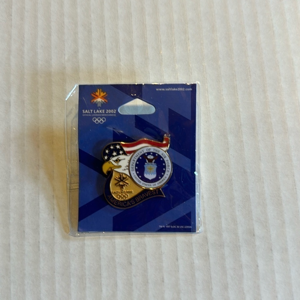 NWT Salt Lake 2002 Winter Olympics collectors pin w eagle flag &Air Force shield